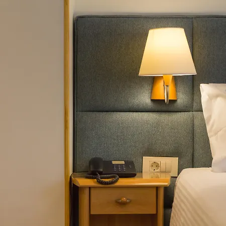 Tropical 4* Athens
